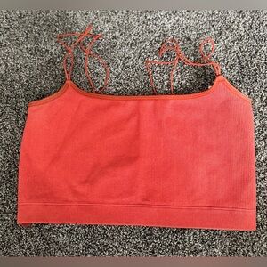 Hollister Crop Top Size Medium 0251